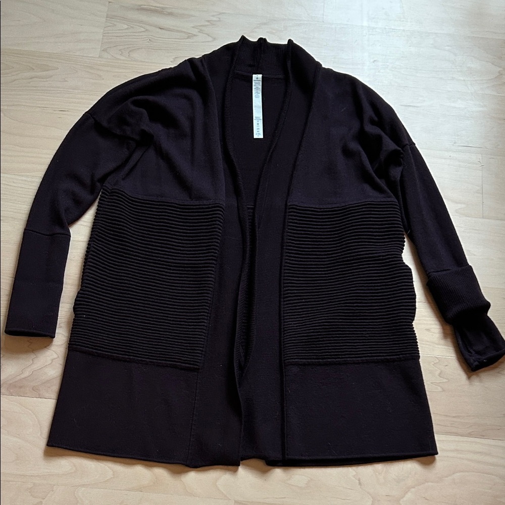 lululemon size 4 athletica deep purple/plum color Ribbed Cardigan